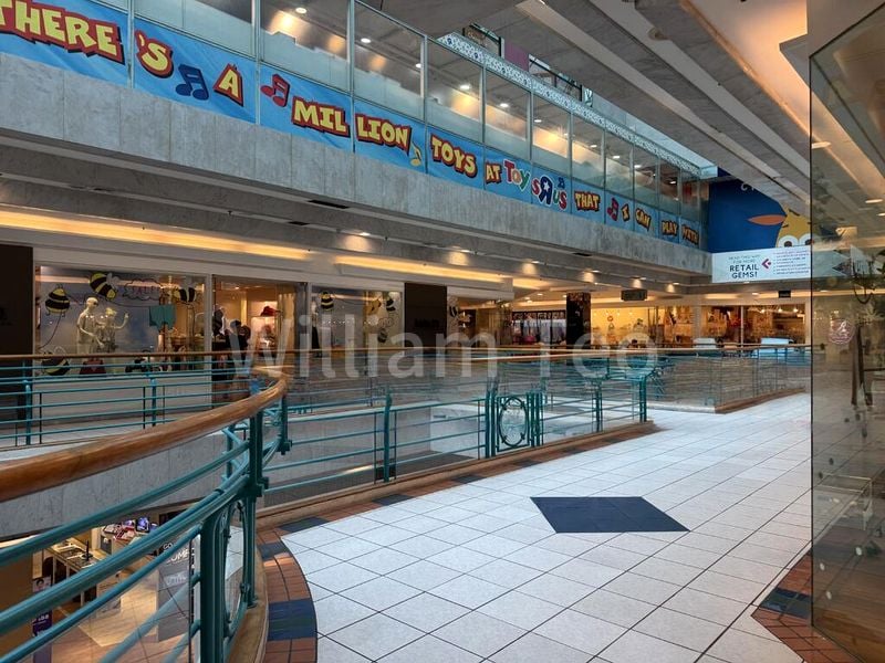 Forum Galleria Shopping Centre - Image 2