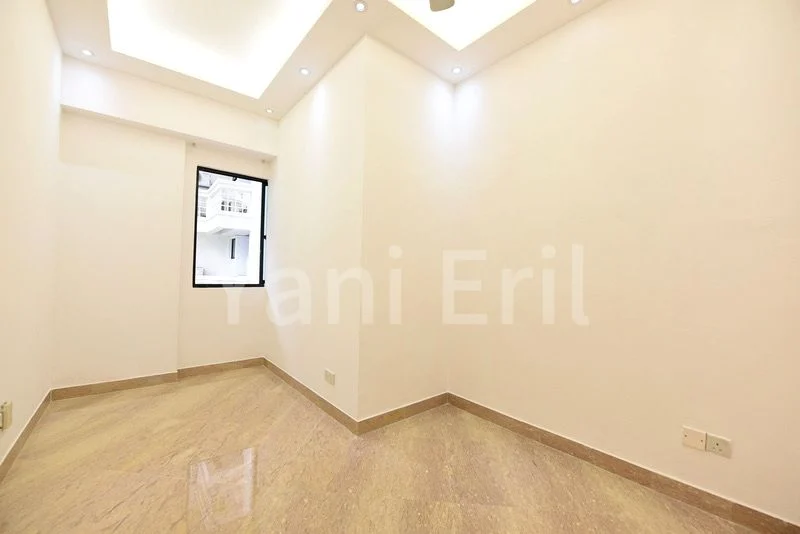 5 Bed Condo for Rent in  Spring Grove - Image 1