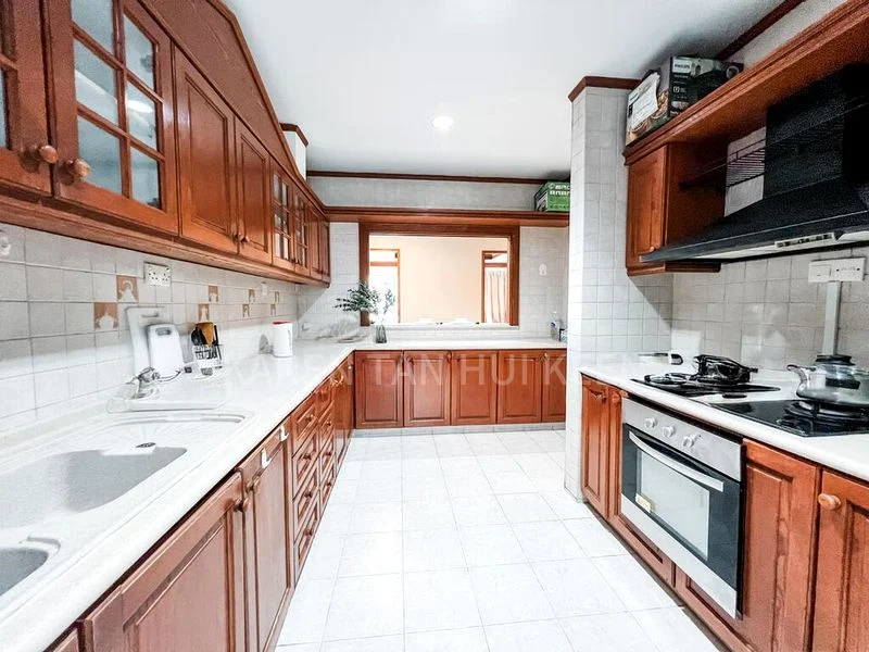 Common Room (Condo) for Rent in  Ridgewood Condominium / Ridgewood - Image 3