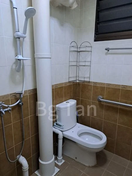 Common Room (HDB) for Rent in  570 Ang Mo Kio Avenue 3 - Image 4