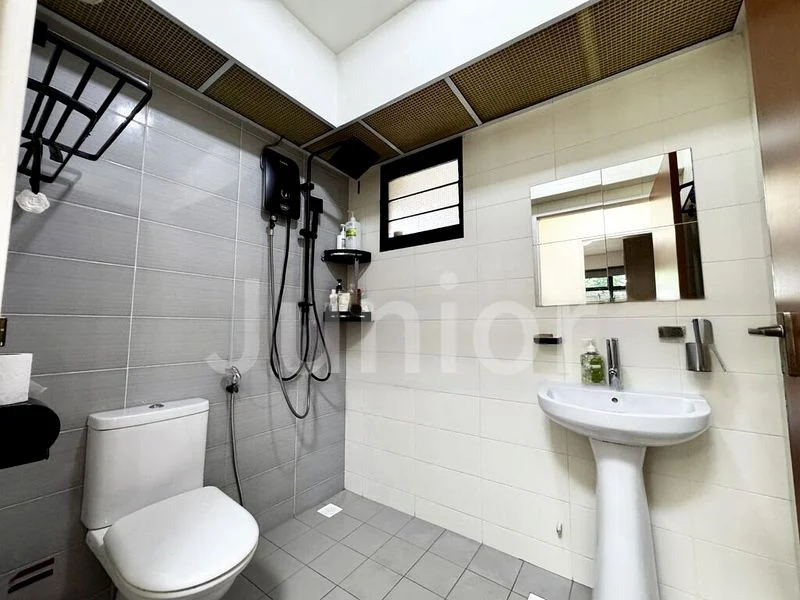 4 Room (4A) HDB for Sale in  808C Choa Chu Kang Avenue 1 - Image 1
