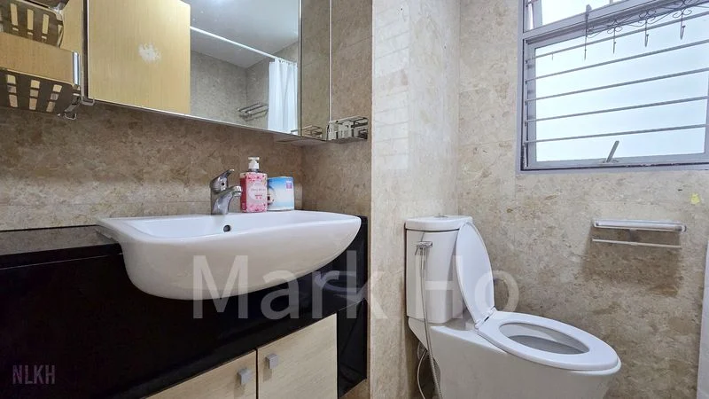 Master Room (Condo) for Rent in  Lakeholmz - Image 5