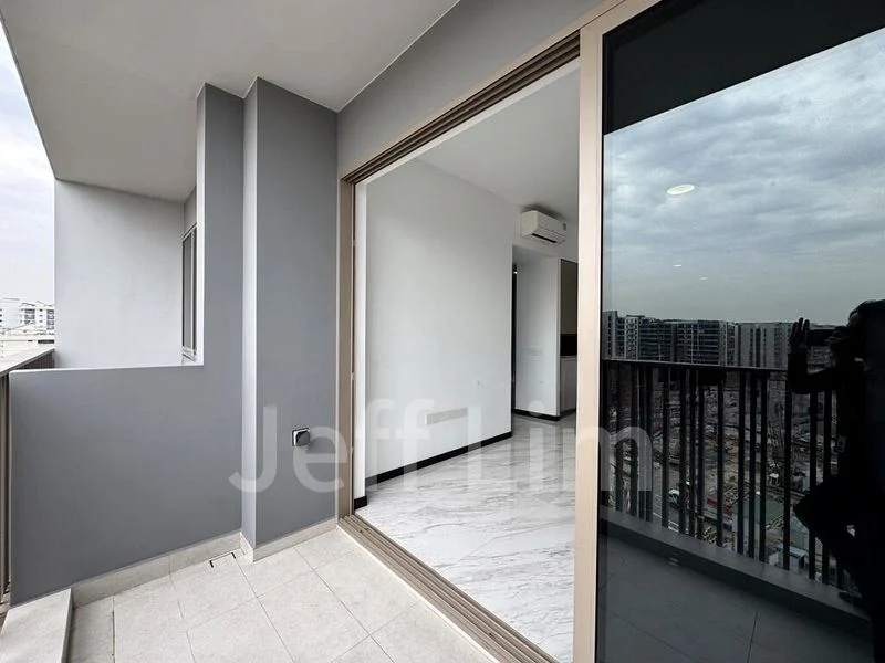 2 Bed Condo for Rent in  Pasir Ris Drive 8 - Image 6