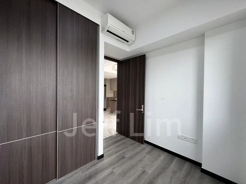2 Bed Condo for Rent in Pasir Ris Drive 8 - Image 11