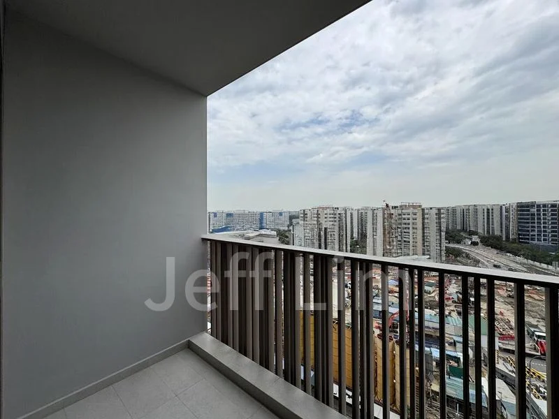 2 Bed Condo for Rent in Pasir Ris Drive 8 - Image 9