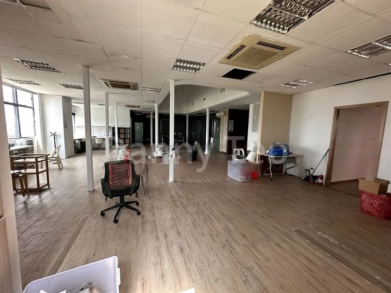 Light Industrial (B1) for Sale: 8B, Admiralty Street - Image 2