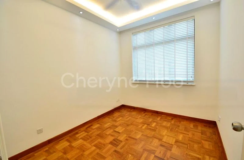 5 Bed Condo for Rent in  Spring Grove - Image 19