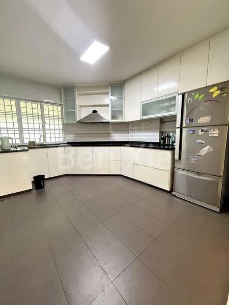 3 Bed Condo for Sale in  Ivory Heights - Image 4