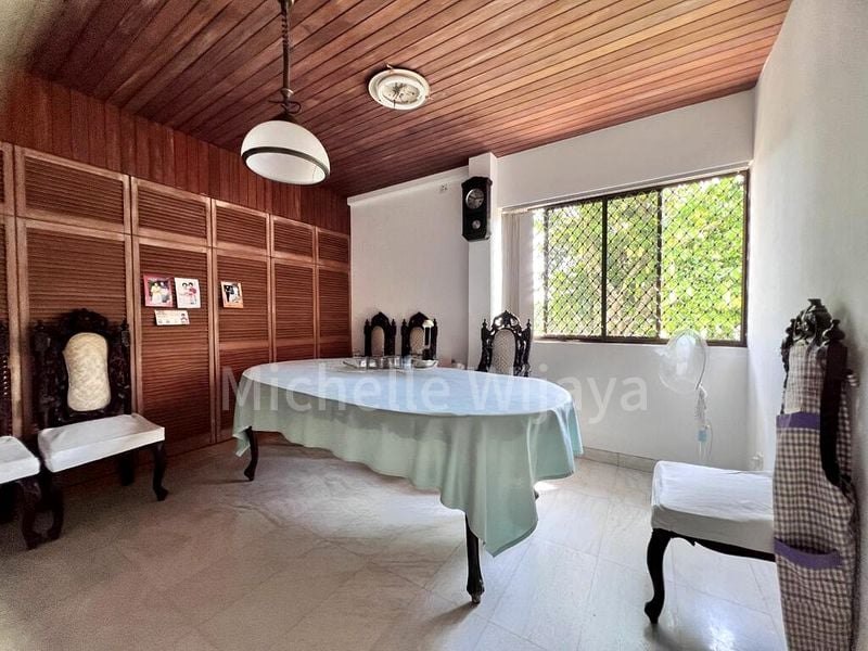 6 Bed Corner Terrace (Landed) for Sale in  Hillview Garden Estate - Image 4