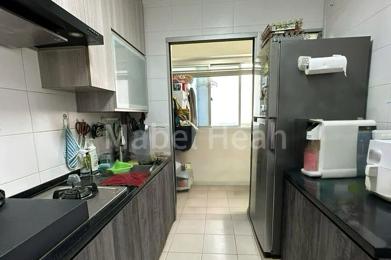 3 Room (3A) HDB for Sale in 20 Teban Gardens Road - Image 5