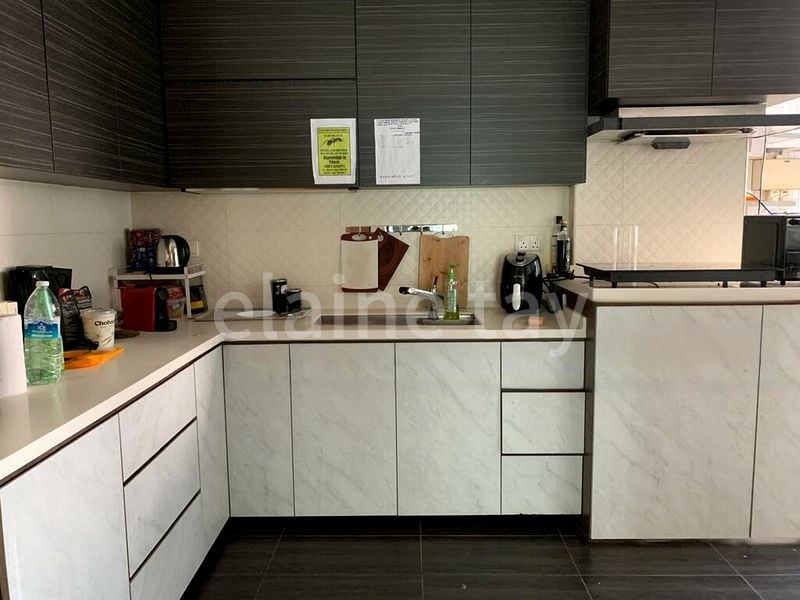 Common Room (Condo) for Rent in  Palm Lodge - Image 2