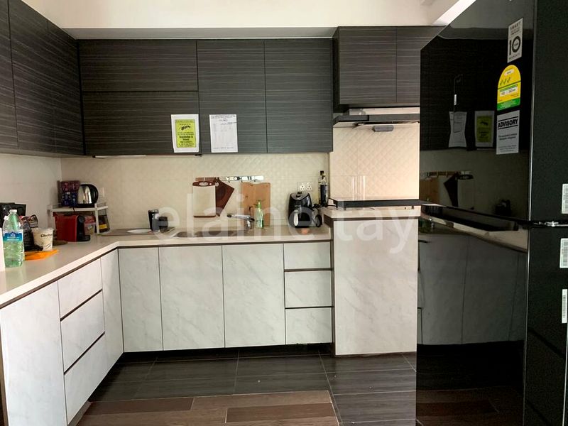 Common Room (Condo) for Rent in  Palm Lodge - Image 3