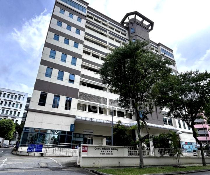 Light Industrial (B1) for Sale: Quartz Industrial Building - Image 1