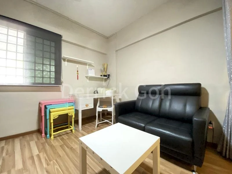 1 Room (HDB) for Rent in 303 Jurong East Street 32 - Image 1