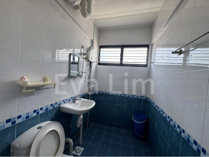 Common Room (HDB) for Rent in  924 Tampines Street 91 - Image 6