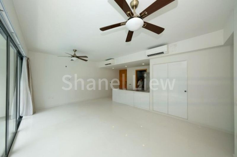 3 Bed Condo for Rent in  The Gale - Image 14