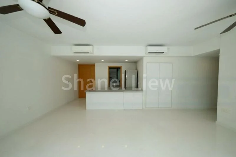 3 Bed Condo for Rent in  The Gale - Image 2