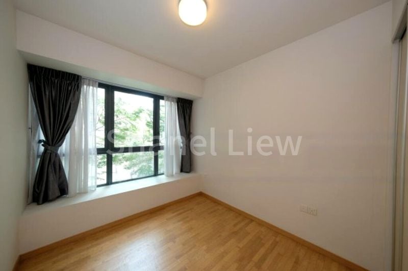 3 Bed Condo for Rent in  The Gale - Image 6