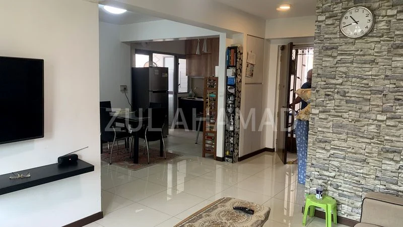 Premium HDB for Sale in  684A Edgedale Plains - Image 4