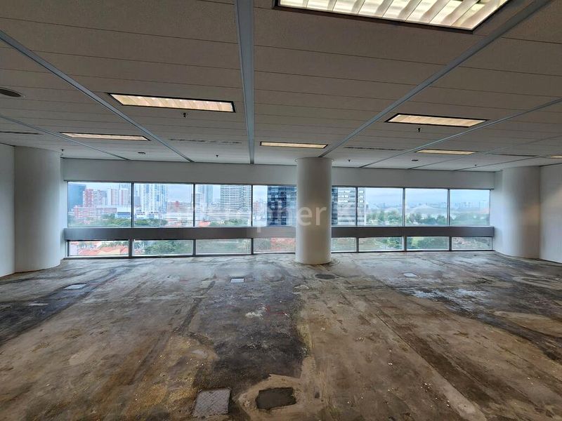 Office for Rent: Gateway East - Image 9