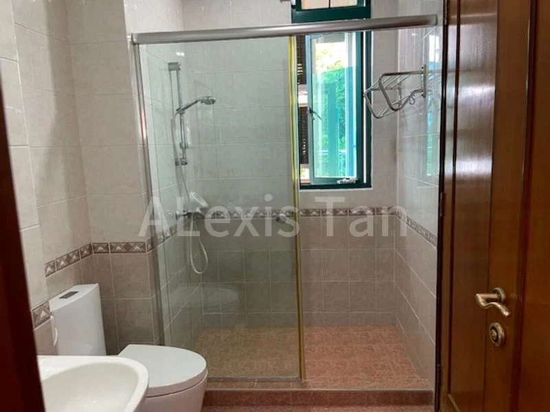 Common Room (Landed) for Rent in  Lakeside Grove - Image 12