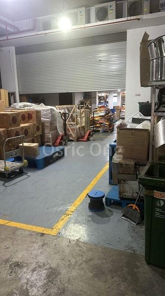 Light Industrial (B1) for Sale: Eldix - Image 4