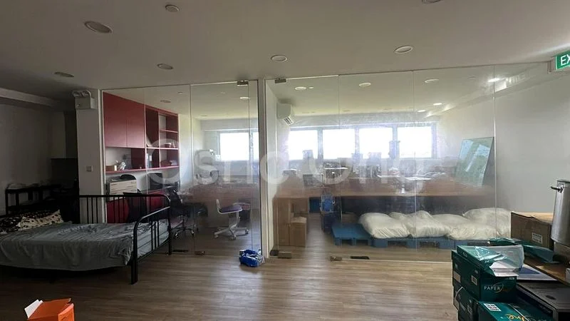 Light Industrial (B1) for Sale: Eldix - Image 1