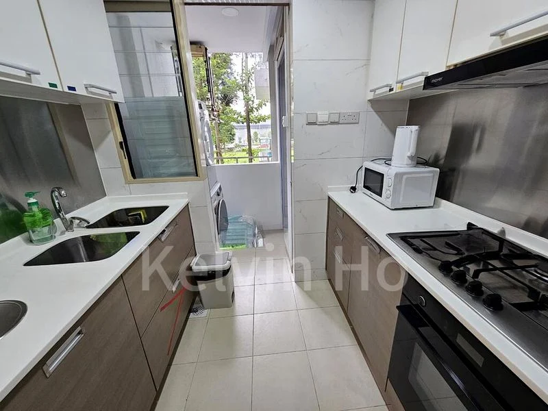 Common Room (Condo) for Rent in The Estiva - Image 8