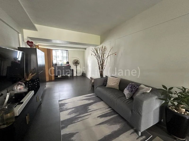 3 Room (3NG) HDB for Sale in 585 Ang Mo Kio Avenue 3 - Image 1