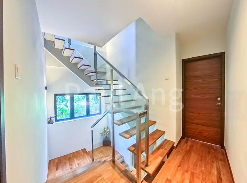 5 Bed Semi-Detached House (Landed) for Sale in  Cosford Road - Image 9