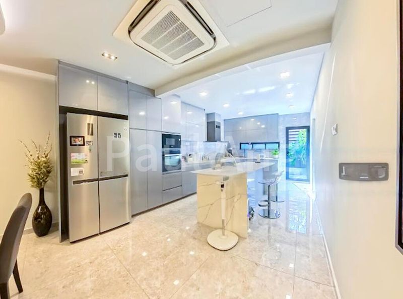 5 Bed Semi-Detached House (Landed) for Sale in  Cosford Road - Image 3