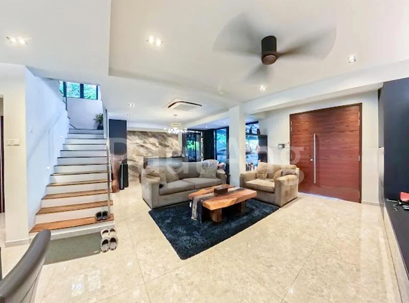 5 Bed Semi-Detached House (Landed) for Sale in  Cosford Road - Image 1