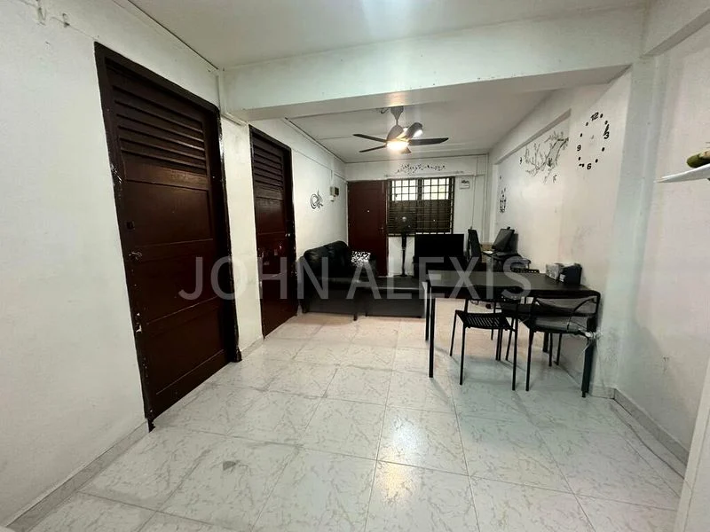 3 Room (3I) HDB for Sale in 133 Jalan Bukit Merah - Image 3