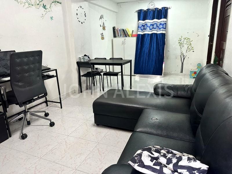 3 Room (3I) HDB for Sale in 133 Jalan Bukit Merah - Image 4