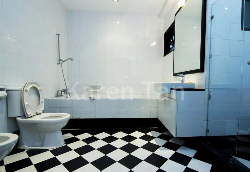 5 Bed Bungalow (Landed) for Rent in Cluny Road - Image 4