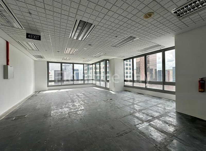 Office for Rent: Prudential Tower - Image 6