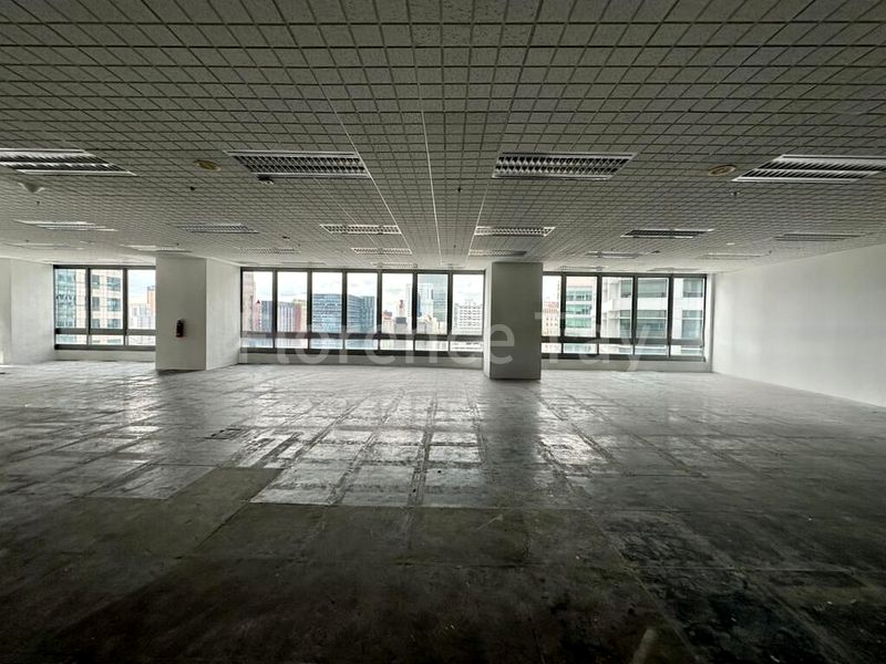 Office for Rent: Prudential Tower - Image 8