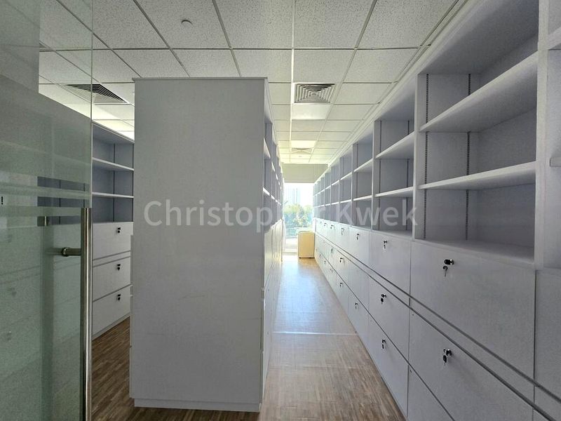 Office for Rent: Alexandra Point - Image 8