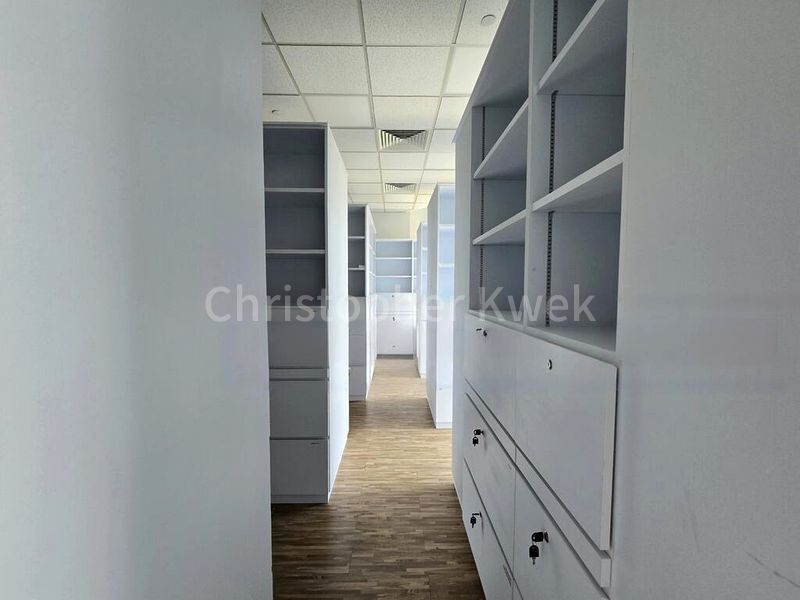 Office for Rent: Alexandra Point - Image 7