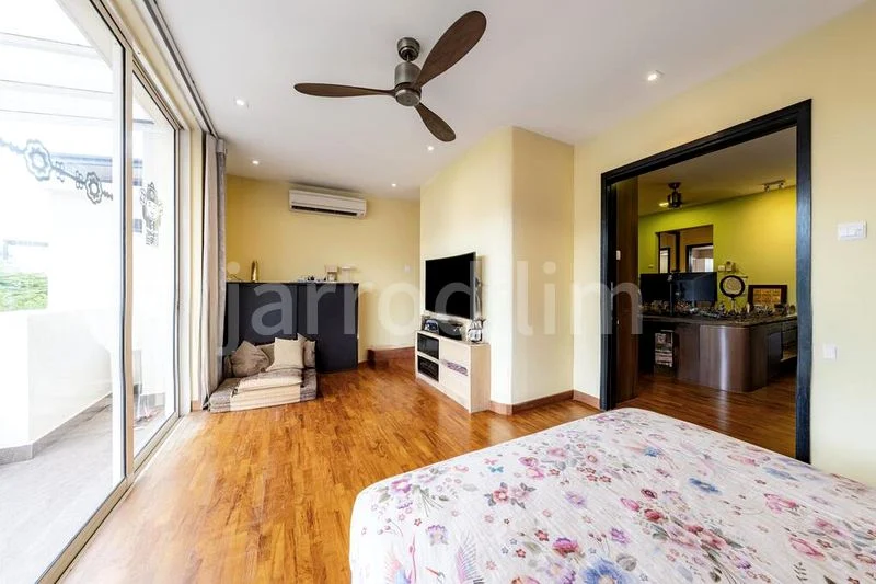 5 Bed Terraced House (Landed) for Sale in  The Springside - Image 15