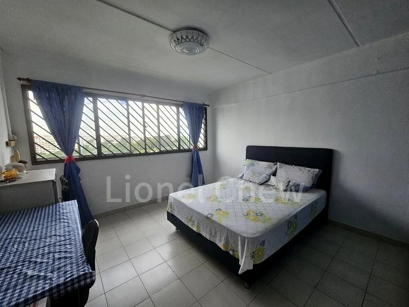 Common Room (HDB) for Rent in  136 Simei Street 1 - Image 5