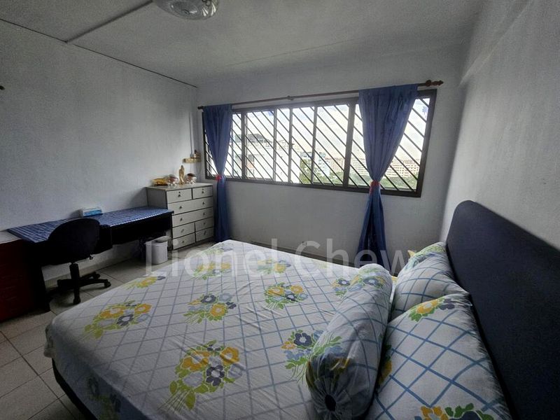 Common Room (HDB) for Rent in  136 Simei Street 1 - Image 4