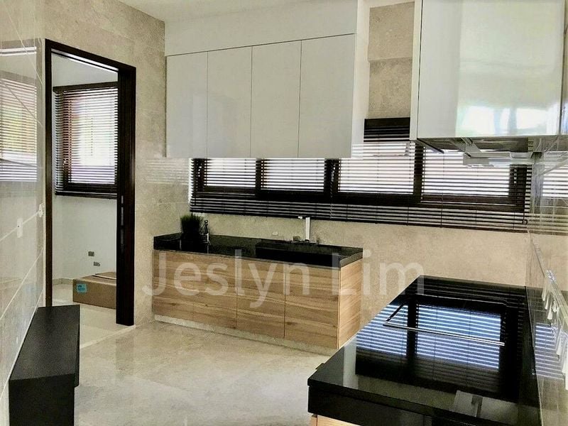 8 Bed Bungalow (Landed) for Rent in Lornie 18 - Image 12