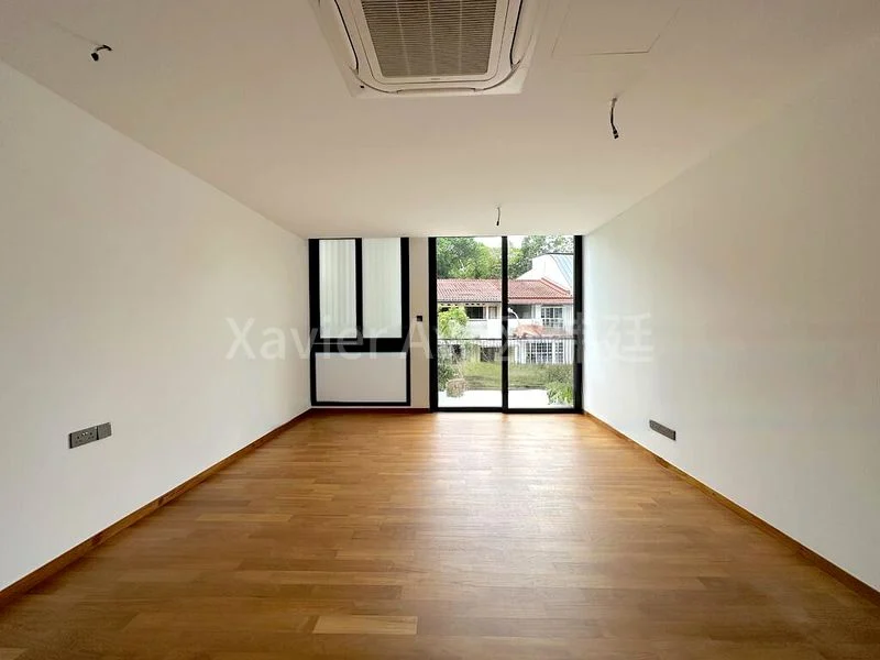 5 Bed Terraced House (Landed) for Sale in  Regent Villas - Image 8