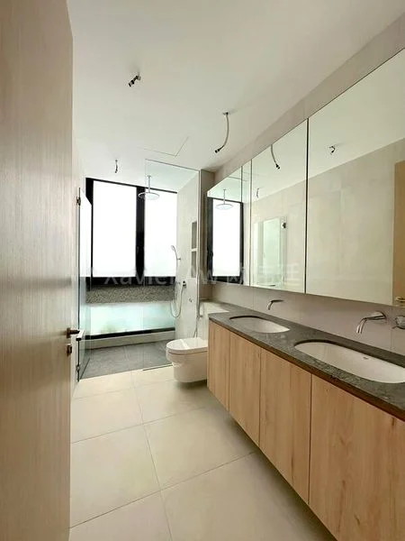 5 Bed Terraced House (Landed) for Sale in  Regent Villas - Image 6