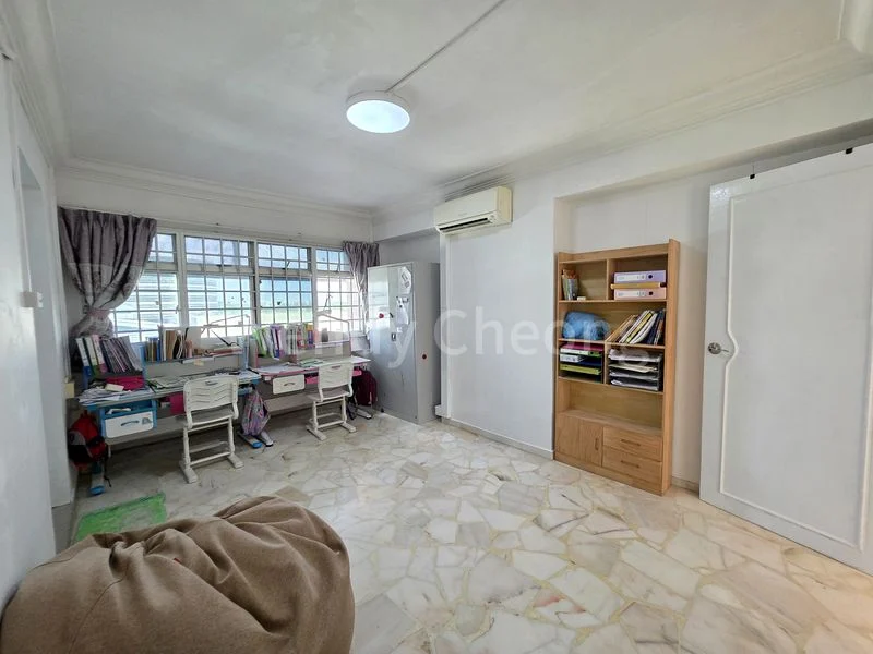 4 Room (4A) HDB for Sale in  749 Pasir Ris Street 71 - Image 9