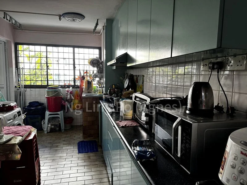 4 Room (4S) HDB for Sale in  251 Yishun Ring Road - Image 4