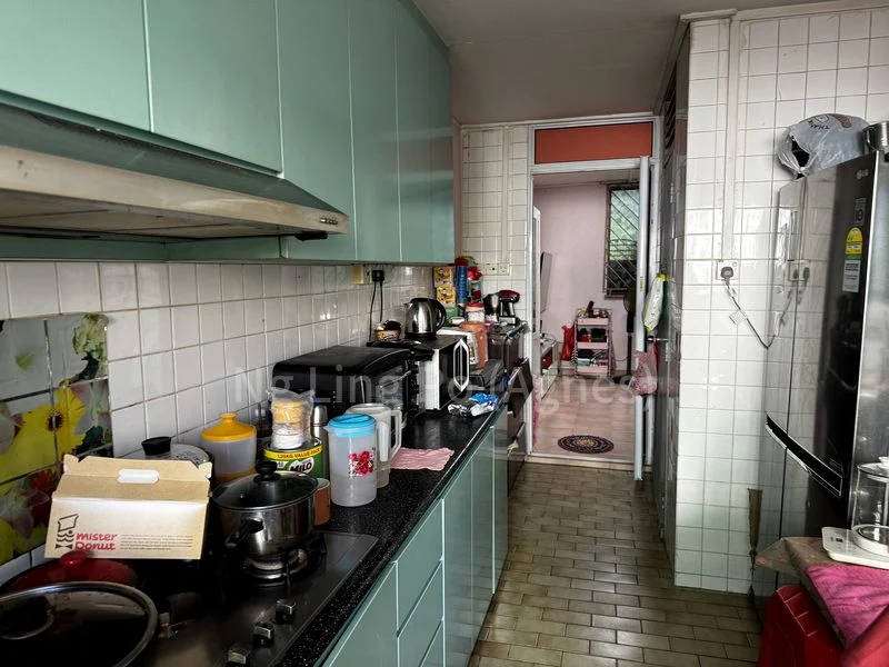 4 Room (4S) HDB for Sale in  251 Yishun Ring Road - Image 3