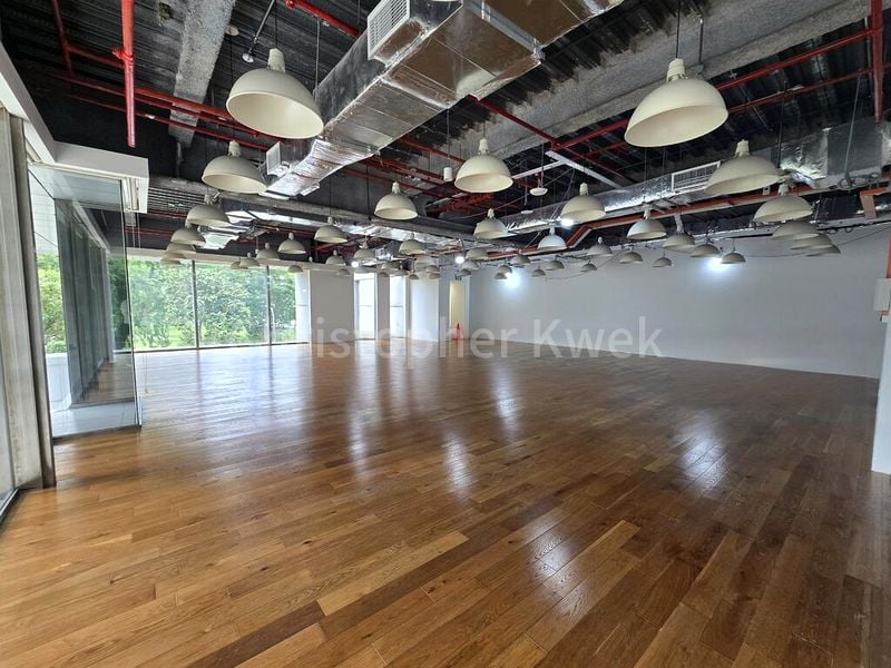 Office for Rent: UE Square - Image 4