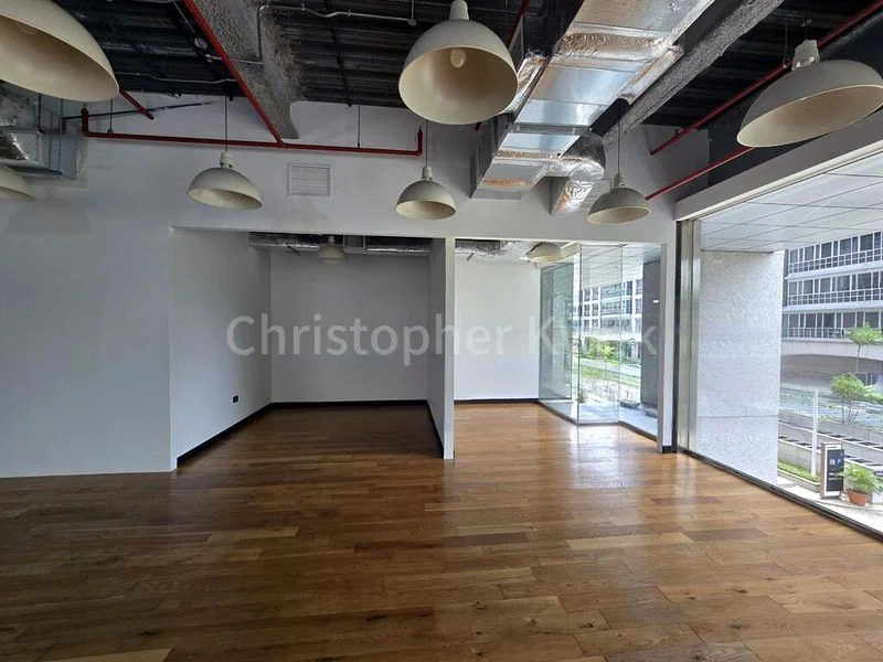 Office for Rent: UE Square - Image 5